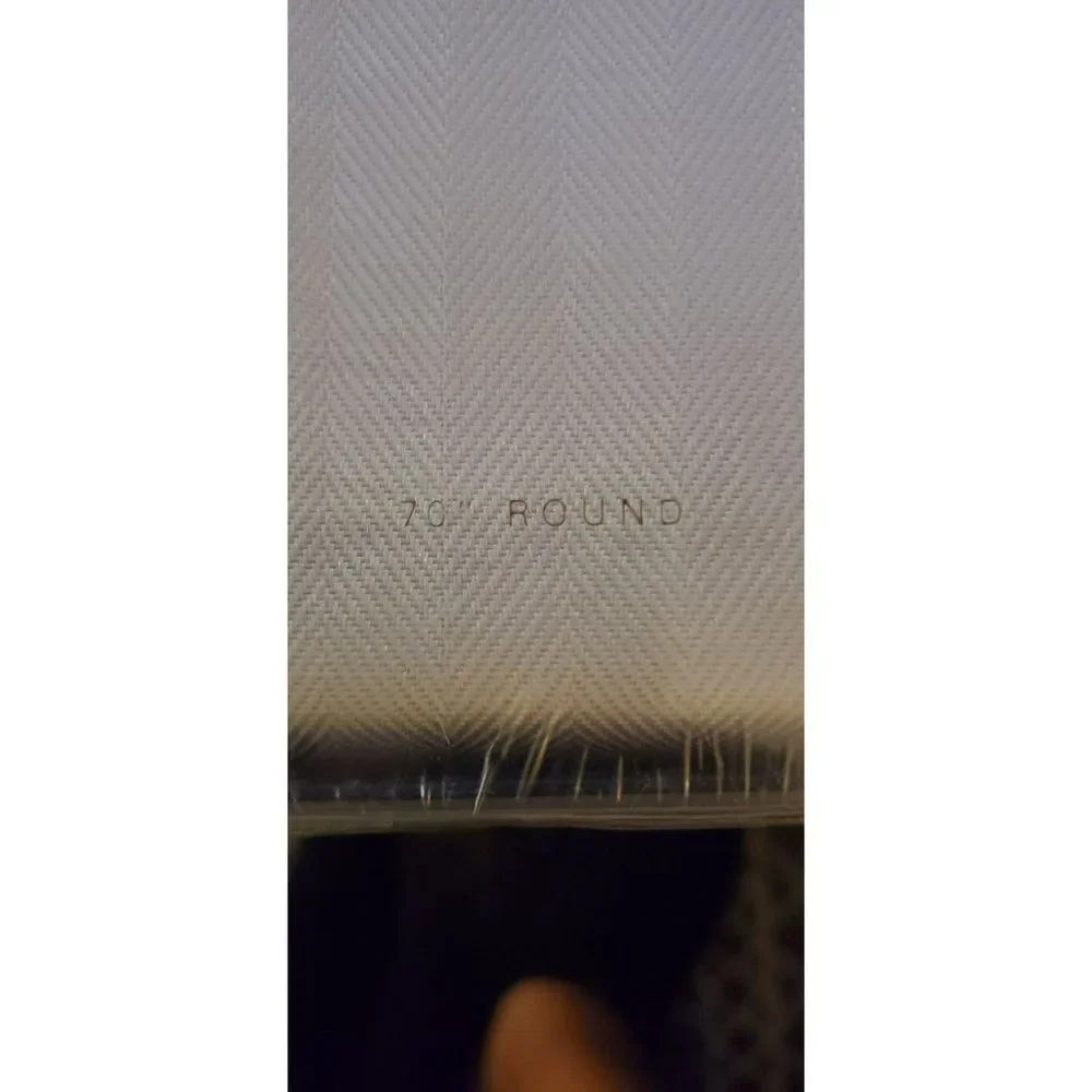 Ralph Lauren Home 70X84 Round‎ Tablecloth